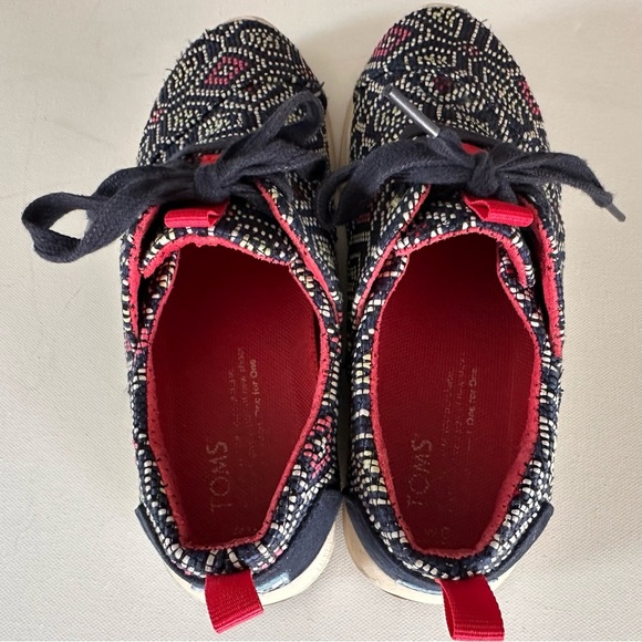 Tom’s Del Rey Navy Blue embroidered Colorful Boho Aztec Lace Up Shoes Women’s 6 - Picture 8 of 10